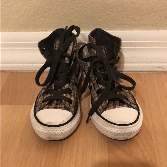 Kids 11 converse high tops - Picture 2 of 6